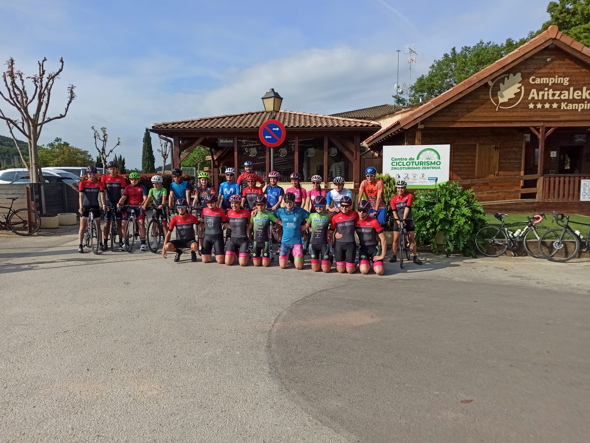 Concentración del grupo de perfeccionamiento de la FNT en Aritzaleku